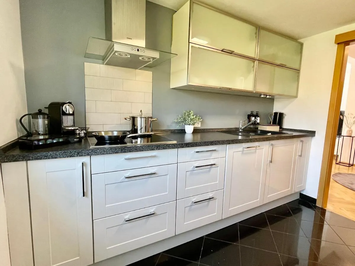 Design Maisonette I Kamin I 10 Personen I Netflix Bremen Germany